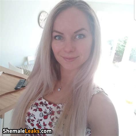 emma may onlyfans|@emmamaybyte666 